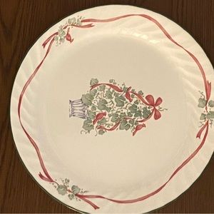 8-10 inch Corelle Ware holiday plates.